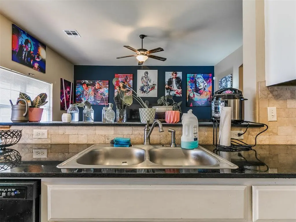Photo 23 — 5707 Sanabel Court, Oklahoma City, OK 73179