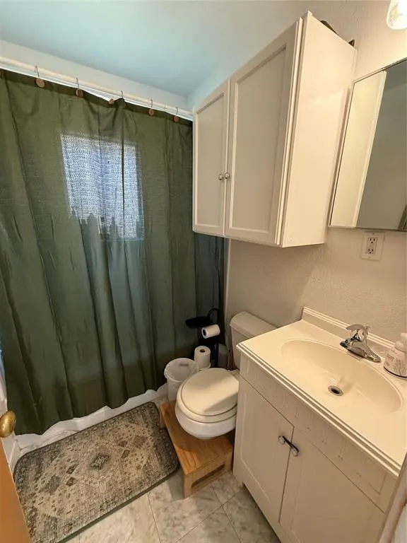 Photo 11 — 406 S 18th Street, Clinton, OK 73601