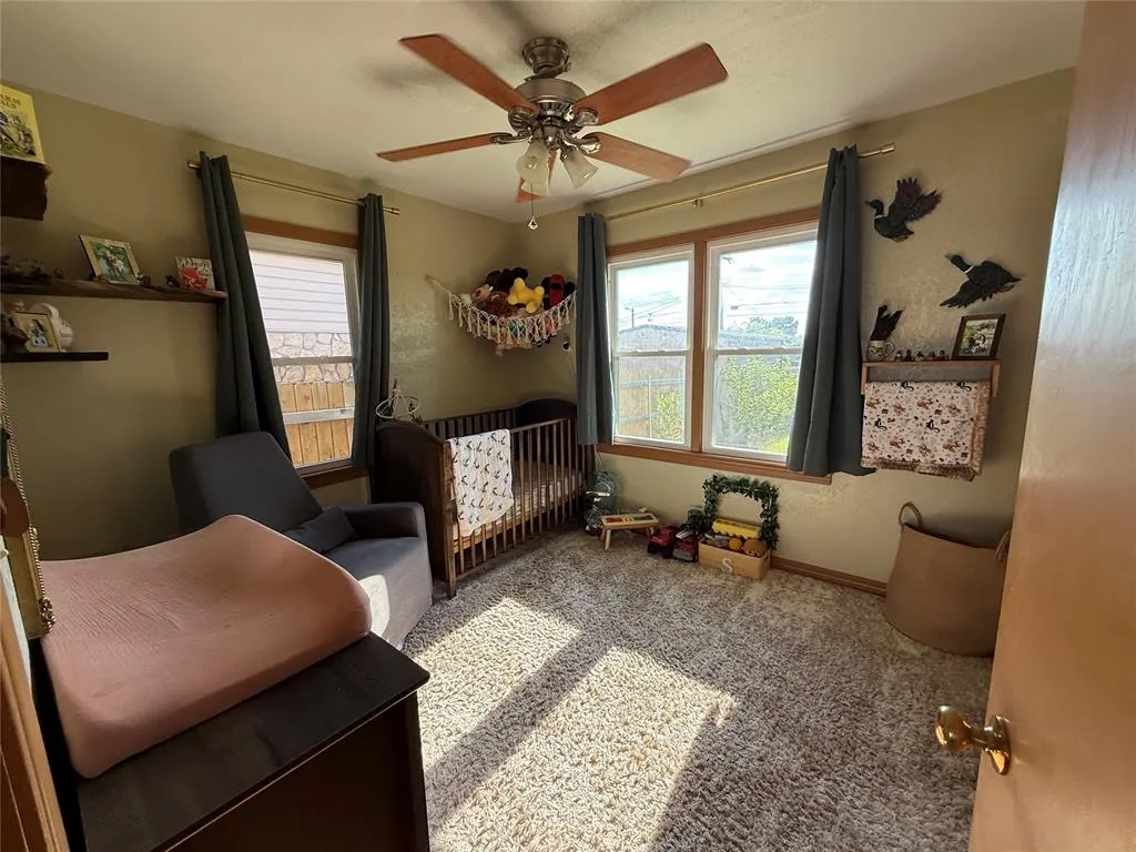 Photo 12 — 406 S 18th Street, Clinton, OK 73601