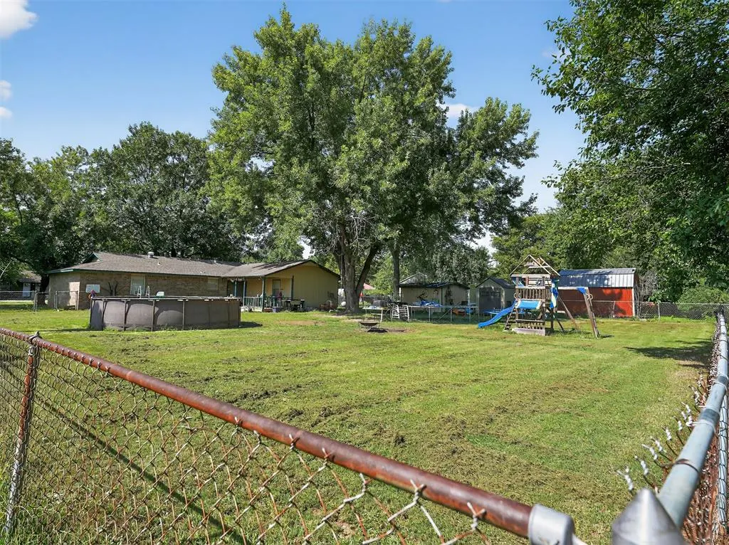 Photo 4 — 800 SW 4th Street, Wagoner, OK 74467