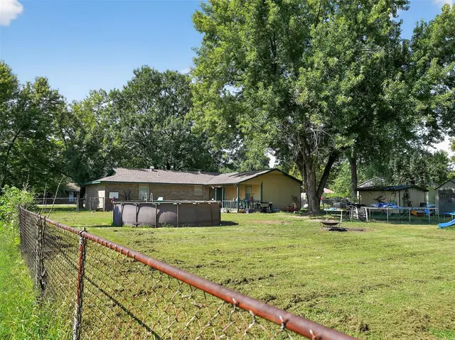 Photo 5 — 800 SW 4th Street, Wagoner, OK 74467