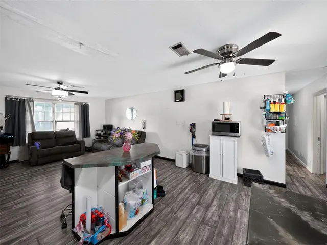 Photo 7 — 800 SW 4th Street, Wagoner, OK 74467