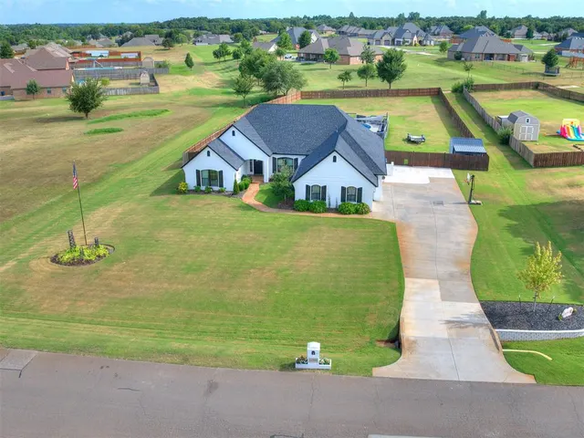 Photo 3 — 14300 SE 75th Street, Oklahoma City, OK 73150