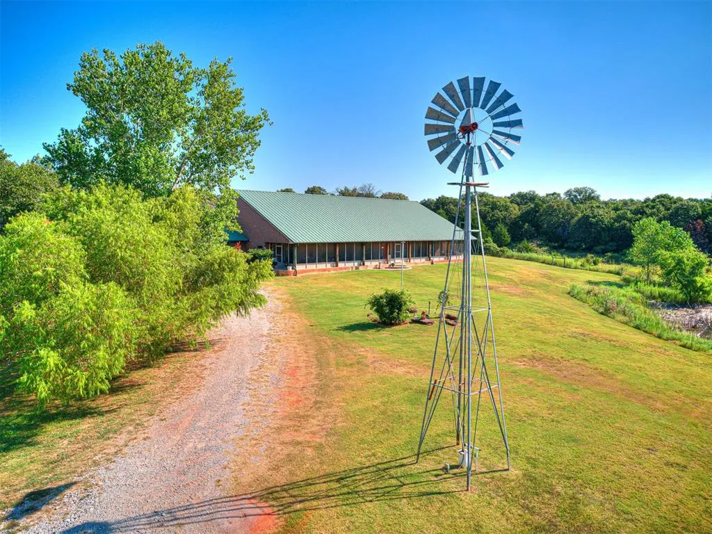 Front exterior — 24913 E Waterloo Road, Luther, OK 73054