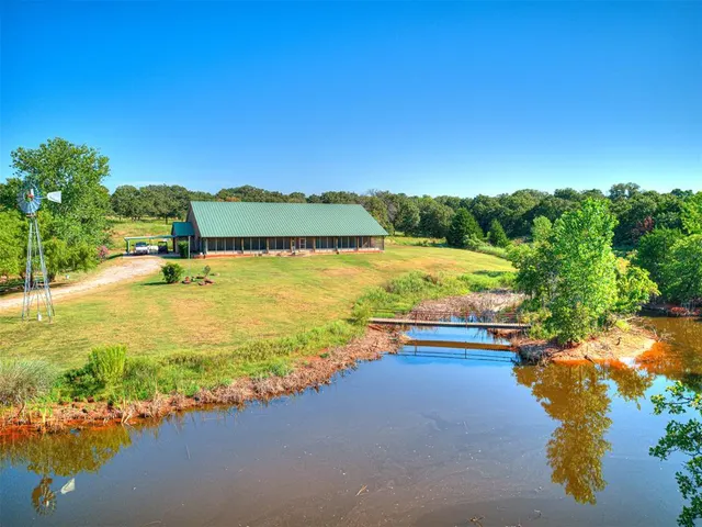 Photo 2 — 24913 E Waterloo Road, Luther, OK 73054