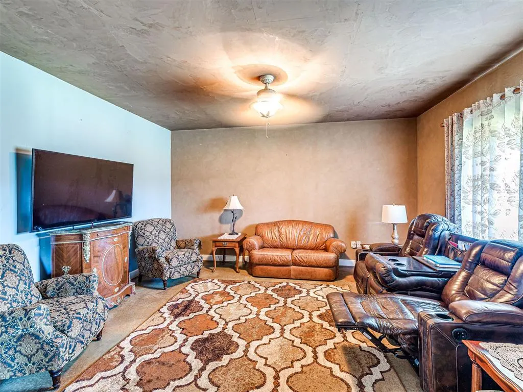 Photo 17 — 24913 E Waterloo Road, Luther, OK 73054