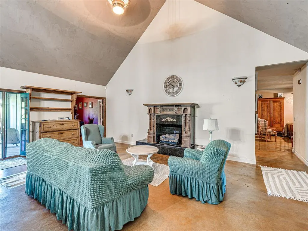 Photo 19 — 24913 E Waterloo Road, Luther, OK 73054
