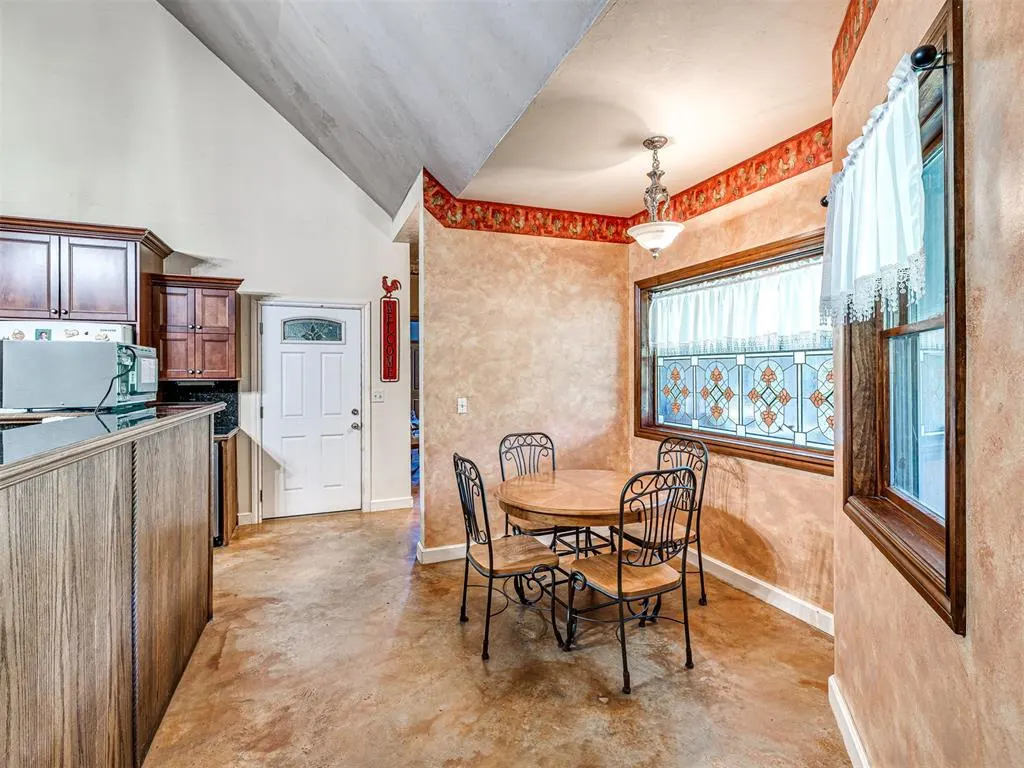 Photo 23 — 24913 E Waterloo Road, Luther, OK 73054