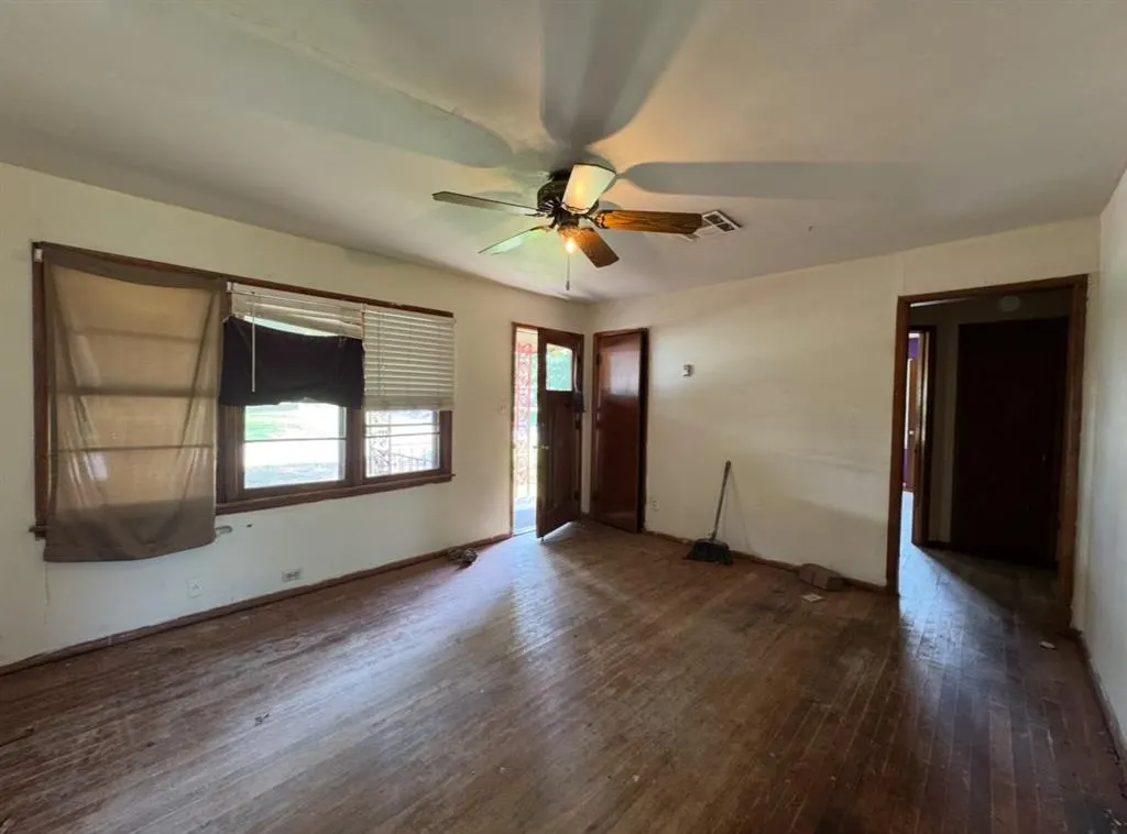 Photo 5 — 512 N Ford Avenue, Stroud, OK 74079