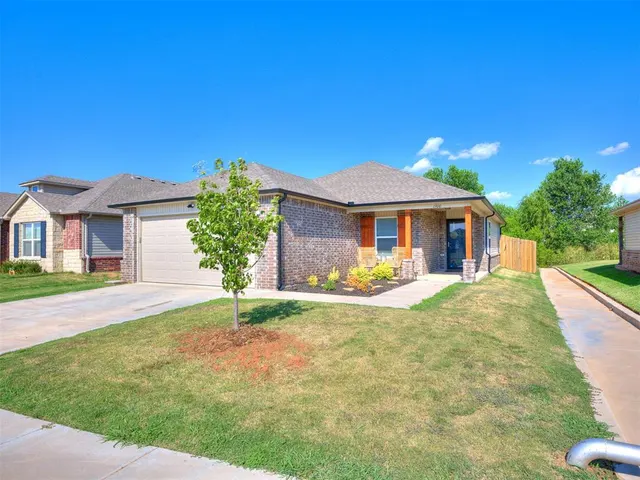 Front exterior — 1900 Mason Lane, Oklahoma City, OK 73127