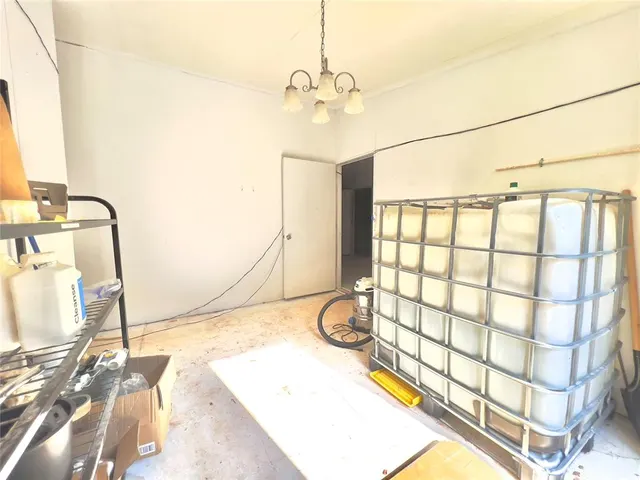 Photo 2 — 337743 E 1010 Road, Meeker, OK 74855