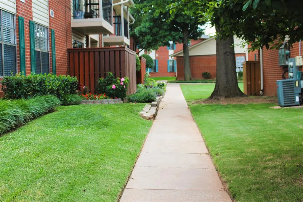 Photo 2 — 4400 Hemingway Drive 245, Oklahoma City, OK 73118