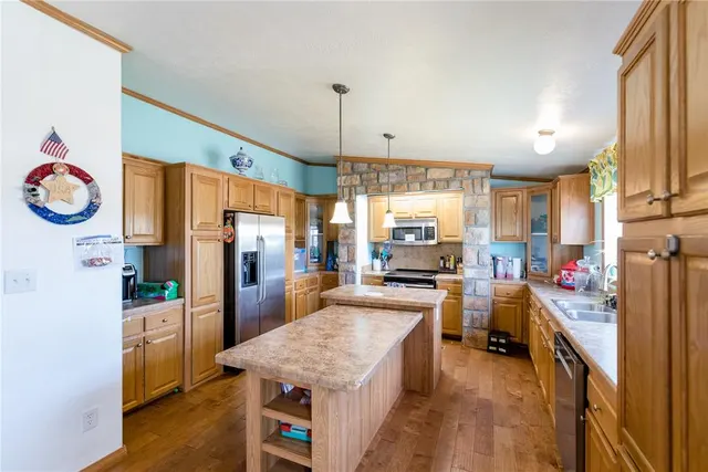 Photo 3 — 21238 Highway 73, Foss Lake, OK 73647
