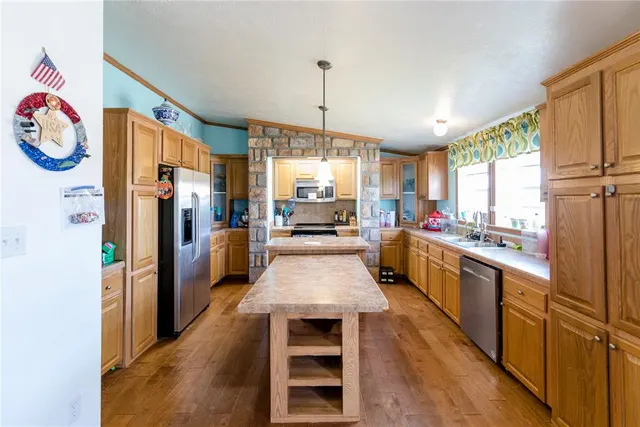 Photo 4 — 21238 Highway 73, Foss Lake, OK 73647