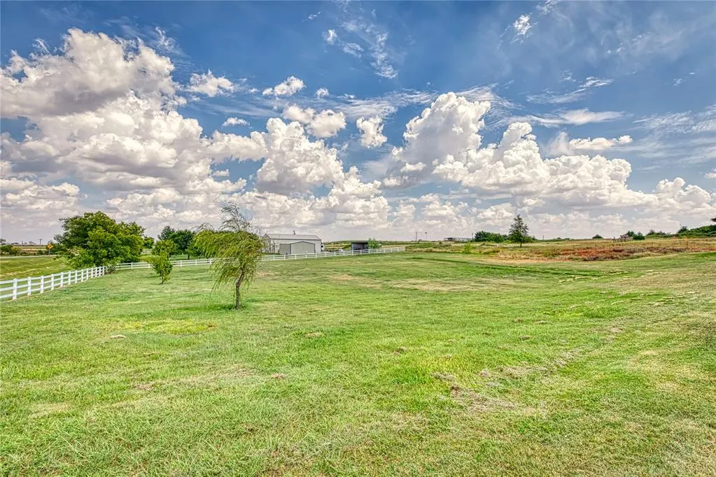 Photo 17 — 21238 Highway 73, Foss Lake, OK 73647