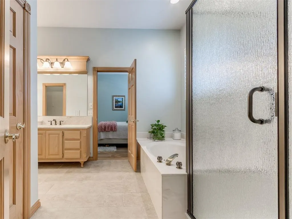 Photo 24 — 14909 Monticello Drive, Oklahoma City, OK 73134