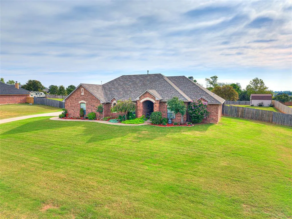 Photo 3 — 4230 Sundance Lane, Newalla, OK 74857