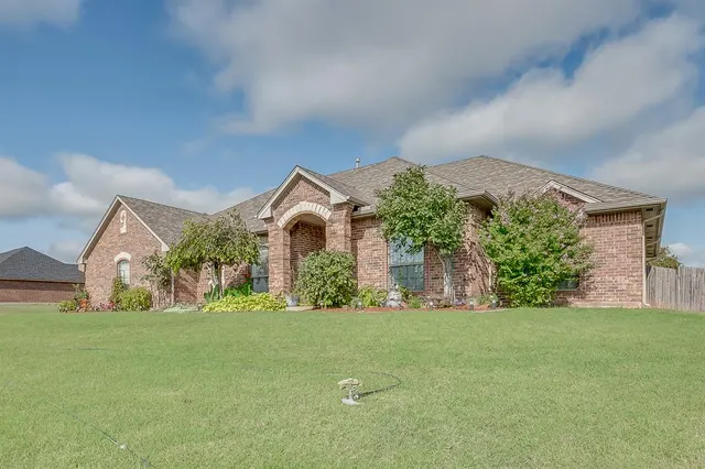 Photo 4 — 4230 Sundance Lane, Newalla, OK 74857
