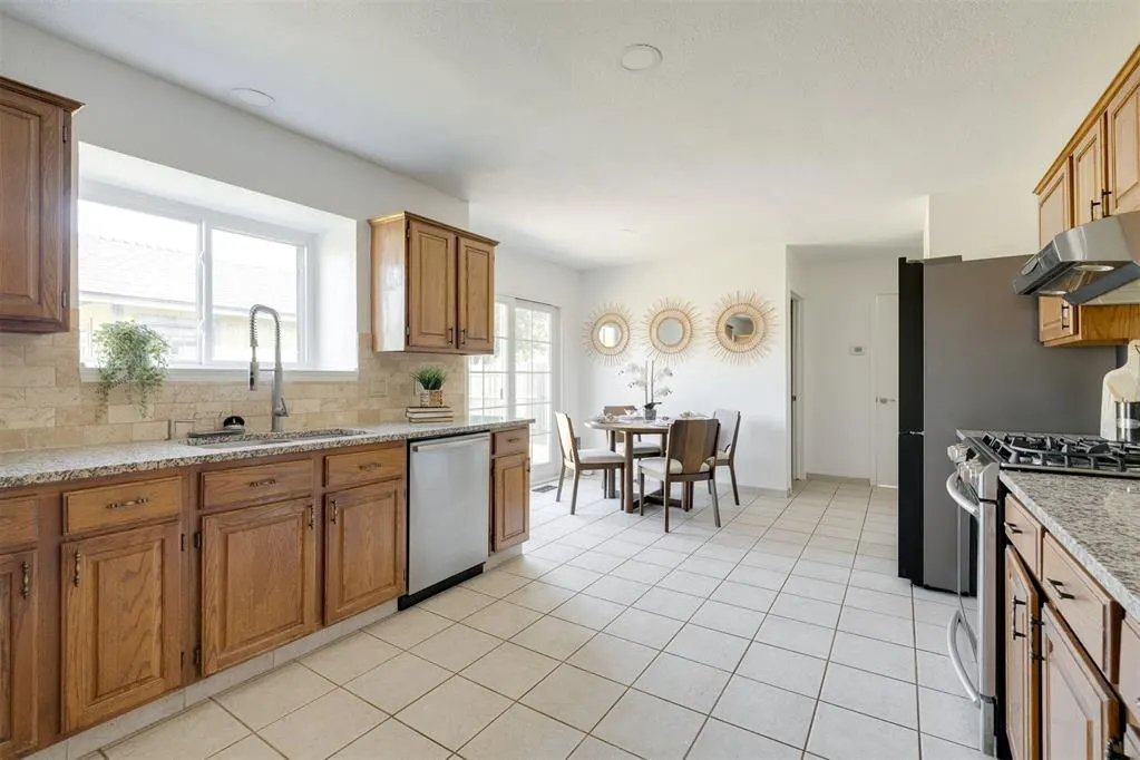 Photo 9 — 1821 Zion Place, Edmond, OK 73003