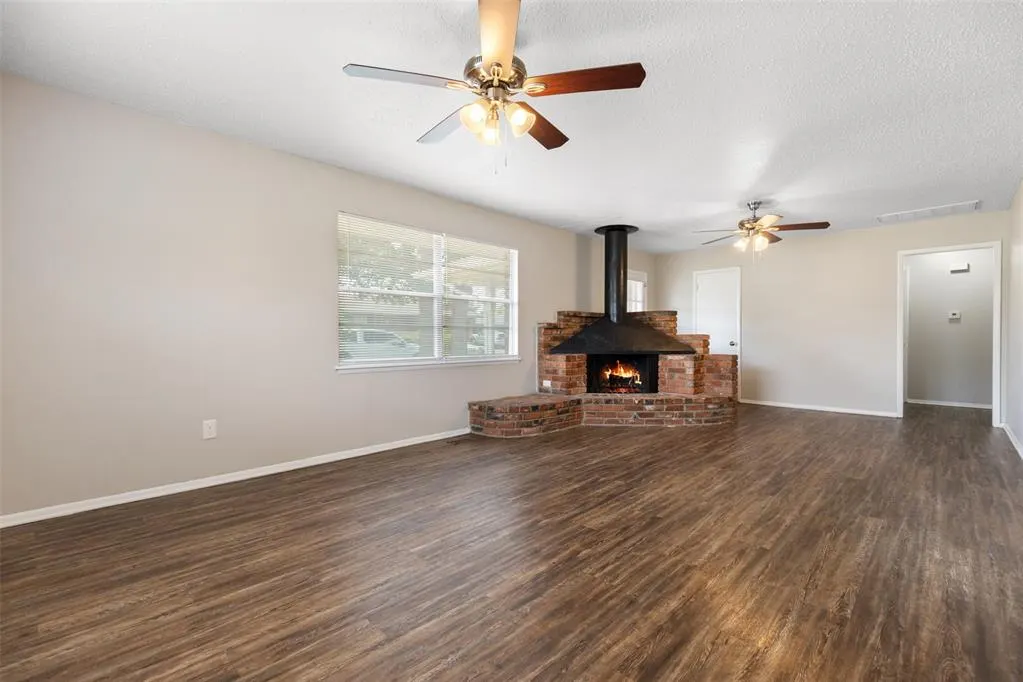 Photo 5 — 5800 N Meridian Place, Oklahoma City, OK 73122