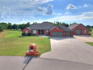 Sold home at 405 W Ponderosa Drive