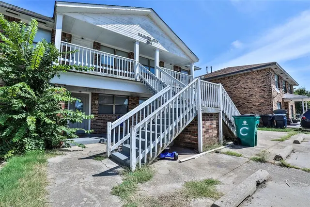 Photo 3 — 109 SE 42nd Street, Oklahoma City, OK 73129