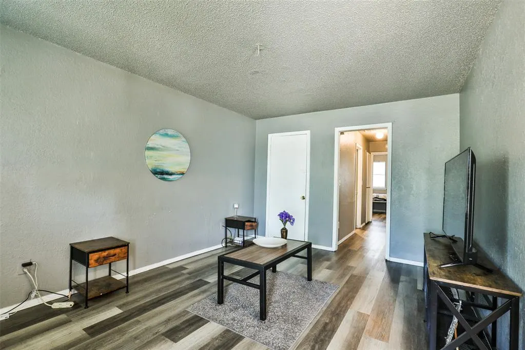 Photo 4 — 109 SE 42nd Street, Oklahoma City, OK 73129