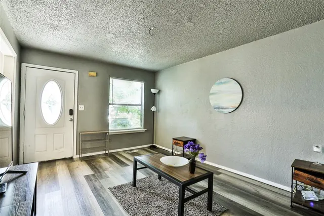Photo 6 — 109 SE 42nd Street, Oklahoma City, OK 73129