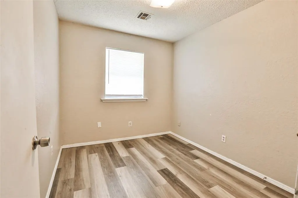 Photo 29 — 109 SE 42nd Street, Oklahoma City, OK 73129