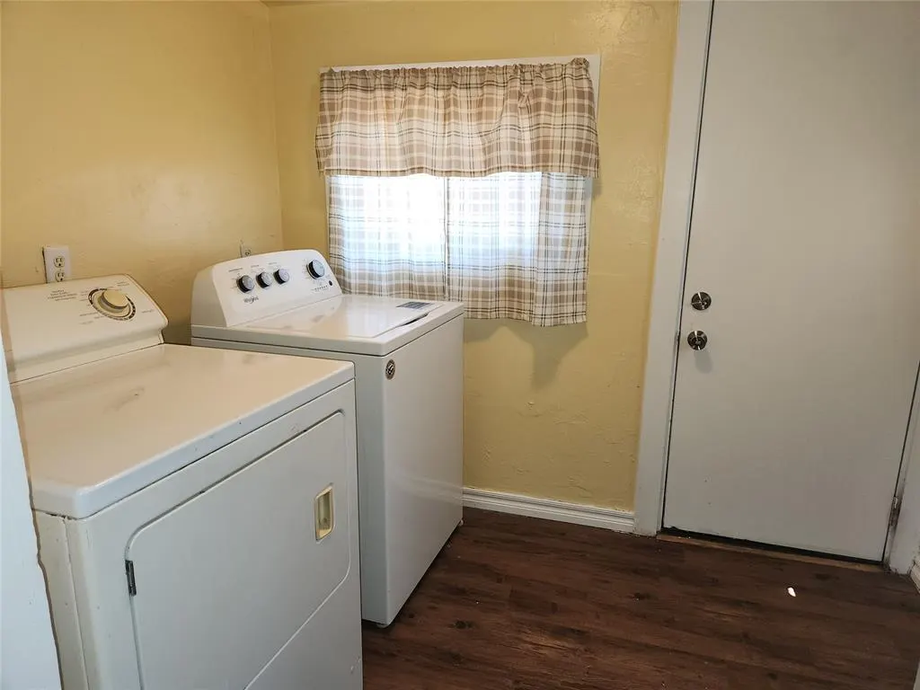 Photo 22 — 101 N Moore Avenue, El Reno, OK 73036