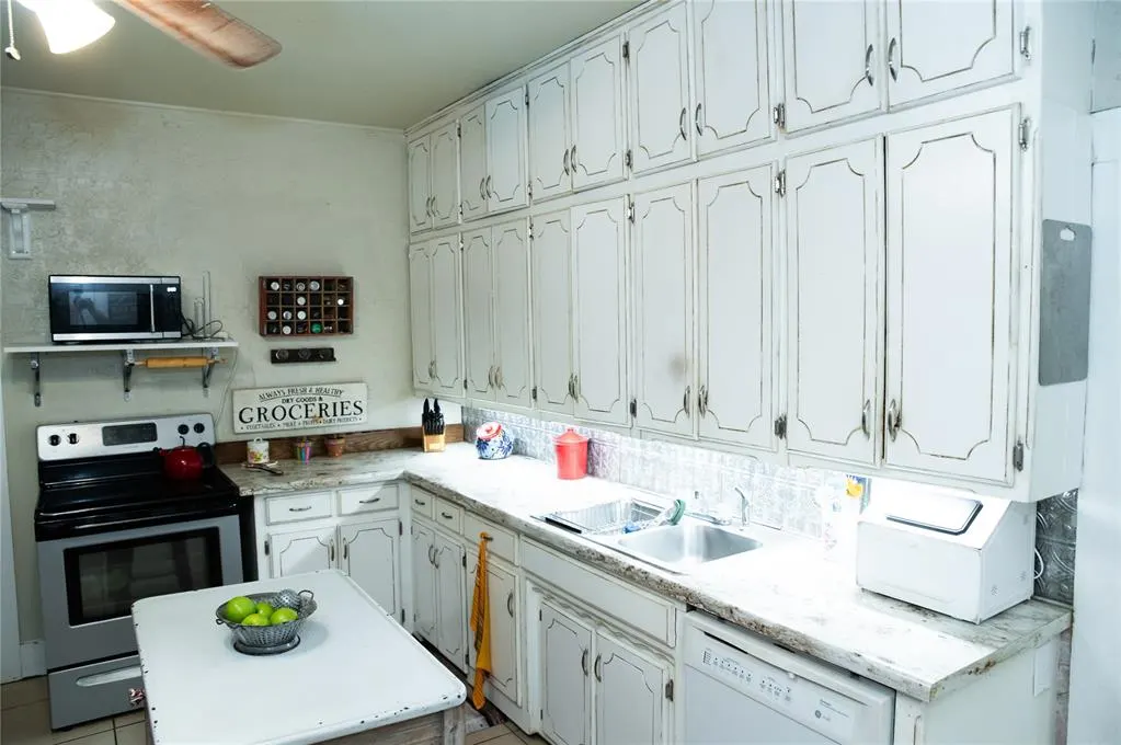 Photo 11 — 13099 County Street 2610, Lookeba, OK 73053