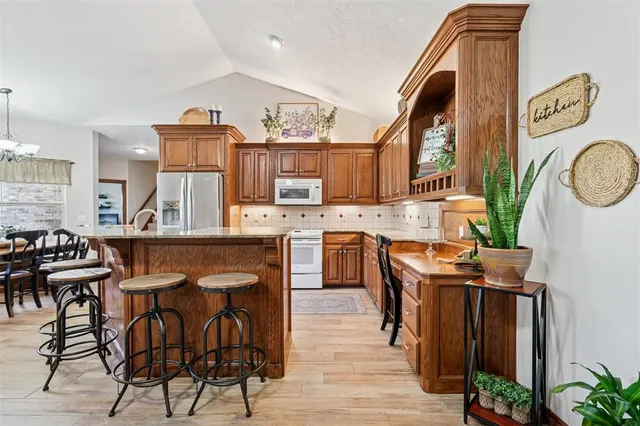 Photo 6 — 3110 Shady Lane Drive, Anadarko, OK 73005