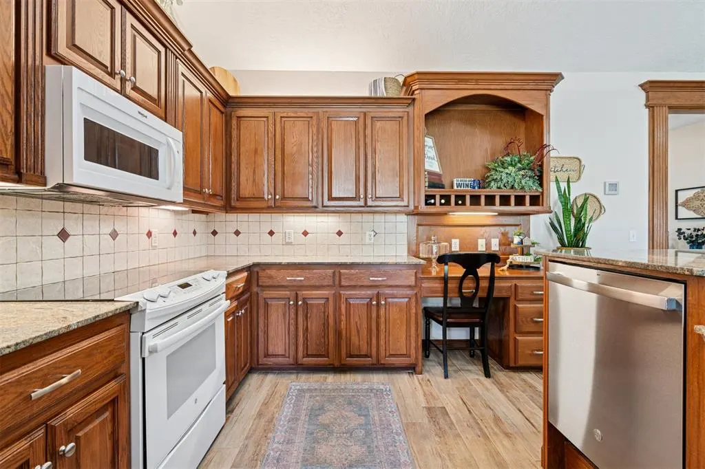 Photo 9 — 3110 Shady Lane Drive, Anadarko, OK 73005