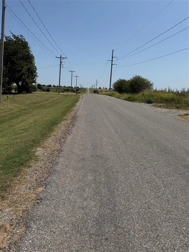 Photo 5 — 5208 Jensen Road, El Reno, OK 73036