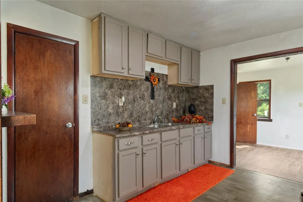 Photo 8 — 3858 S Lynn Lane, Idabel, OK 74745