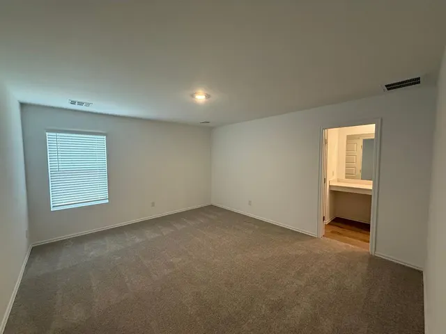 Photo 6 — 776 SW 11th Street, Newcastle, OK 73065