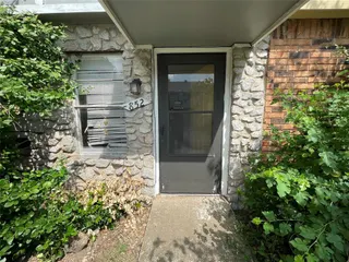 Sold home at 852 Greenvale Road