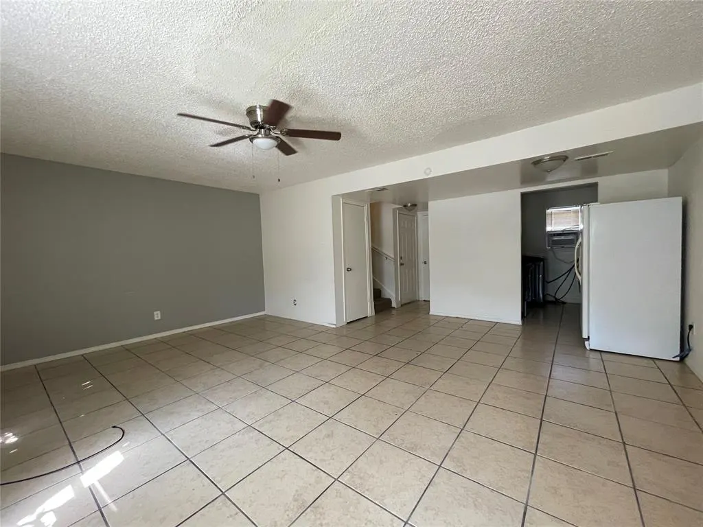 Photo 3 — 852 Greenvale Road, Oklahoma City, OK 73127