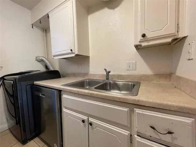 Photo 7 — 852 Greenvale Road, Oklahoma City, OK 73127