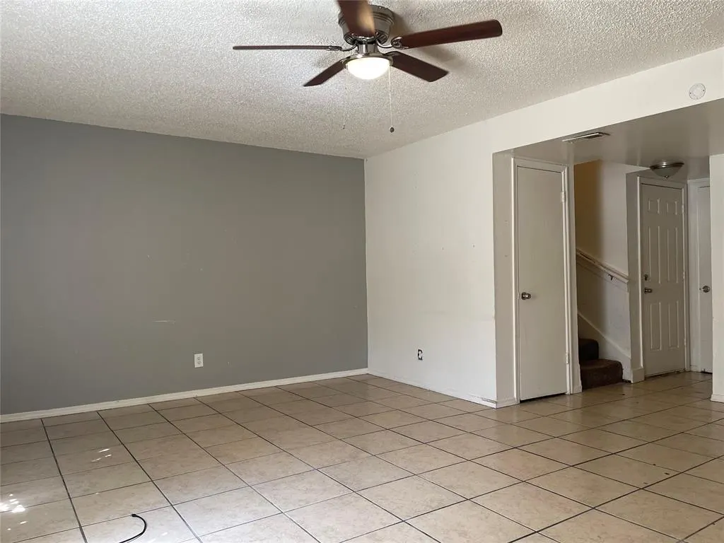Photo 8 — 852 Greenvale Road, Oklahoma City, OK 73127