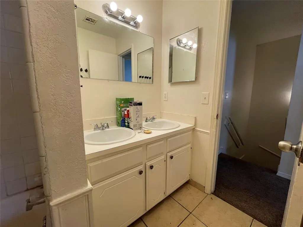 Photo 16 — 852 Greenvale Road, Oklahoma City, OK 73127