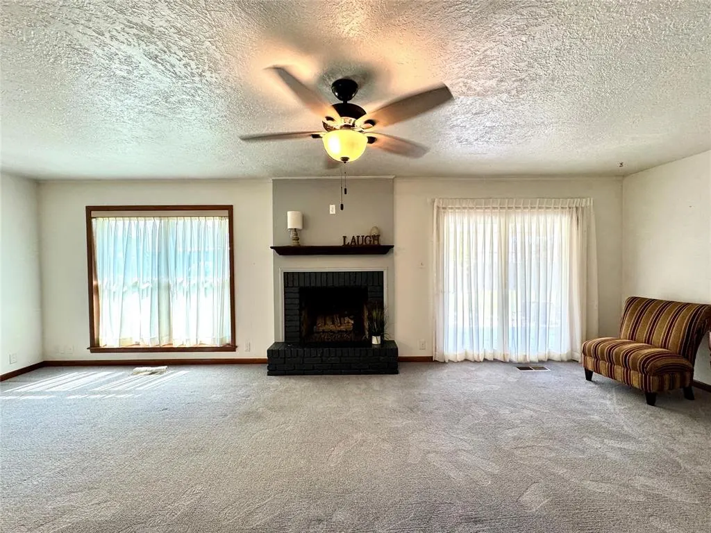 Photo 5 — 2615 S 18th Street, Chickasha, OK 73018
