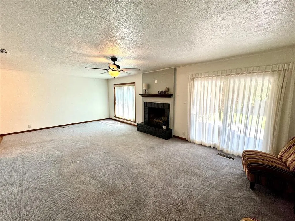 Photo 6 — 2615 S 18th Street, Chickasha, OK 73018