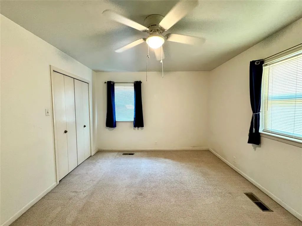 Photo 23 — 2615 S 18th Street, Chickasha, OK 73018