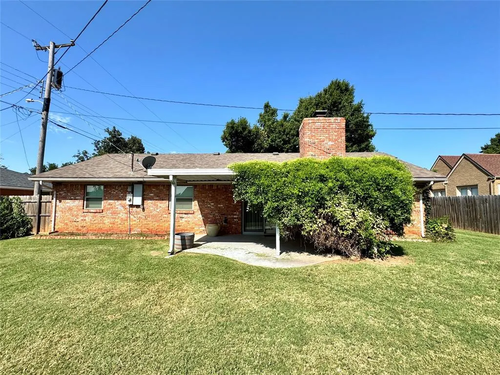 Photo 35 — 2615 S 18th Street, Chickasha, OK 73018