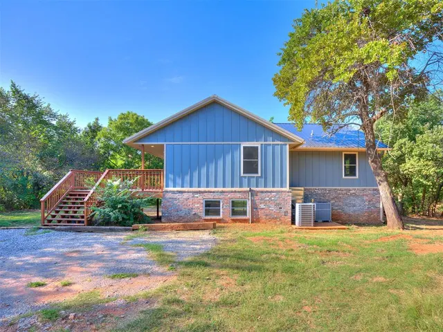 Photo 4 — 1136 County Street 2966 Street, Blanchard, OK 73010