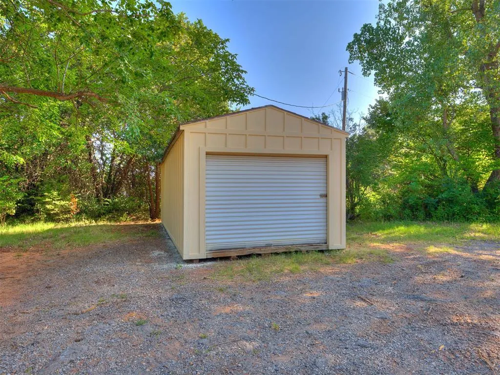 Photo 6 — 1136 County Street 2966 Street, Blanchard, OK 73010