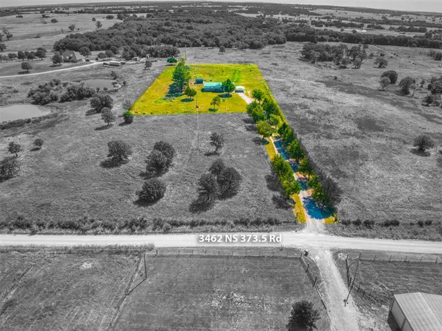 Photo 2 — 3462 N 3735 rd, Holdenville, OK 74848