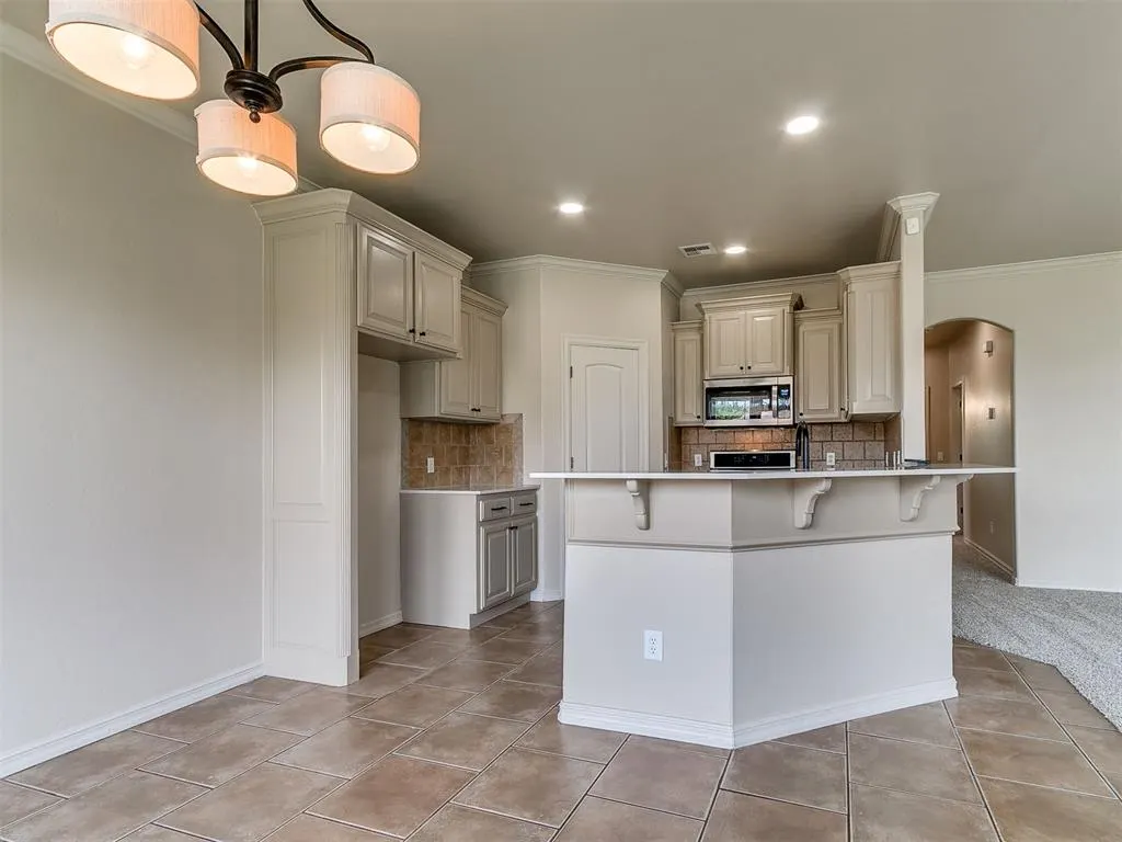 Photo 9 — 84 Kimberly Drive, Edmond, OK 73003