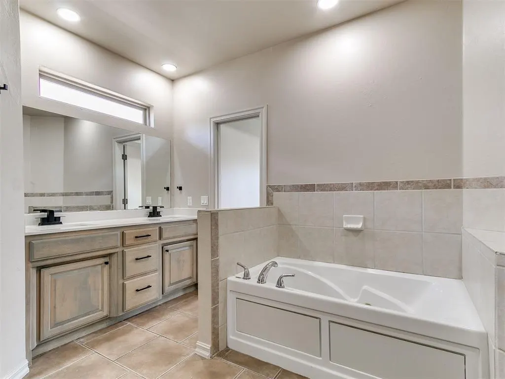 Photo 31 — 84 Kimberly Drive, Edmond, OK 73003